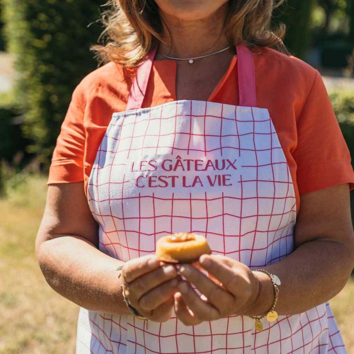 Tablier Brodé Les Gâteaux c’est la Vie Framboise - Cadeau Cuisine