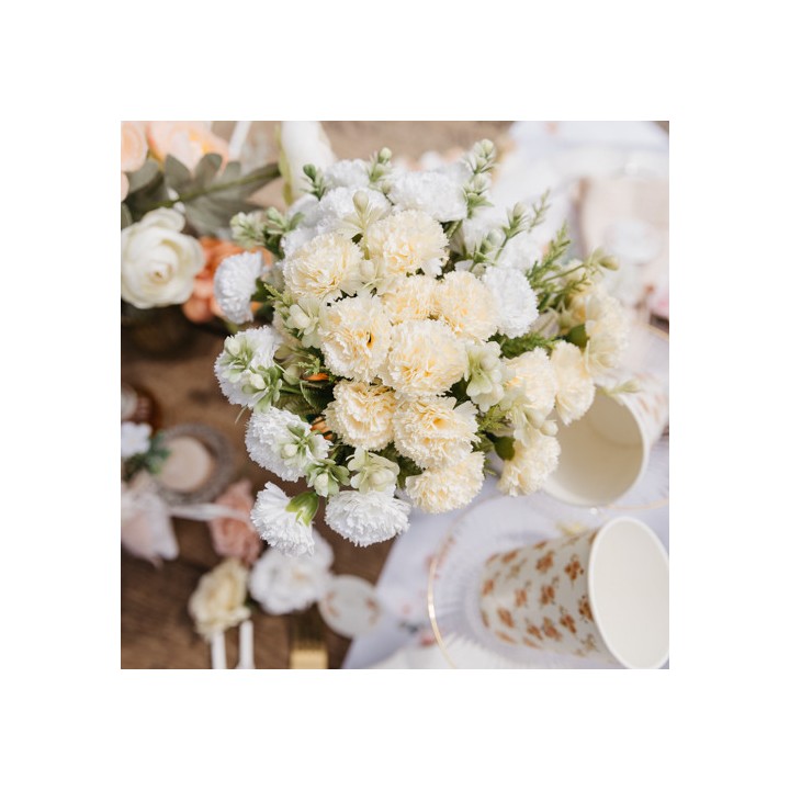 Bouquet 16 Œillets Blanc Pâle et Feuillage 30 cm - Décoration Florale