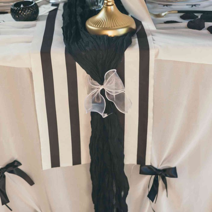 Chemin de table tissu rayé noir et blanc 28cm x 5m - Décoration table