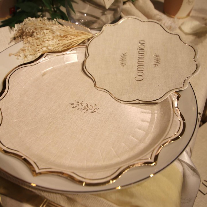 Assiettes grandes communion effet lin x8 - Vaisselle jetable
