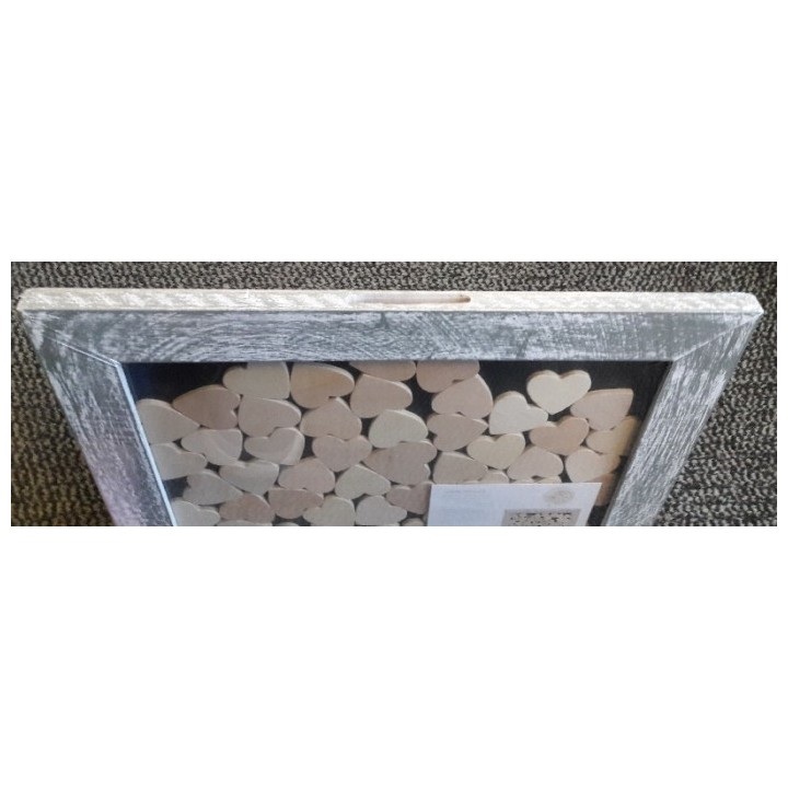 Cadre 30x40cm avec 53 coeurs bois - Article de fête
